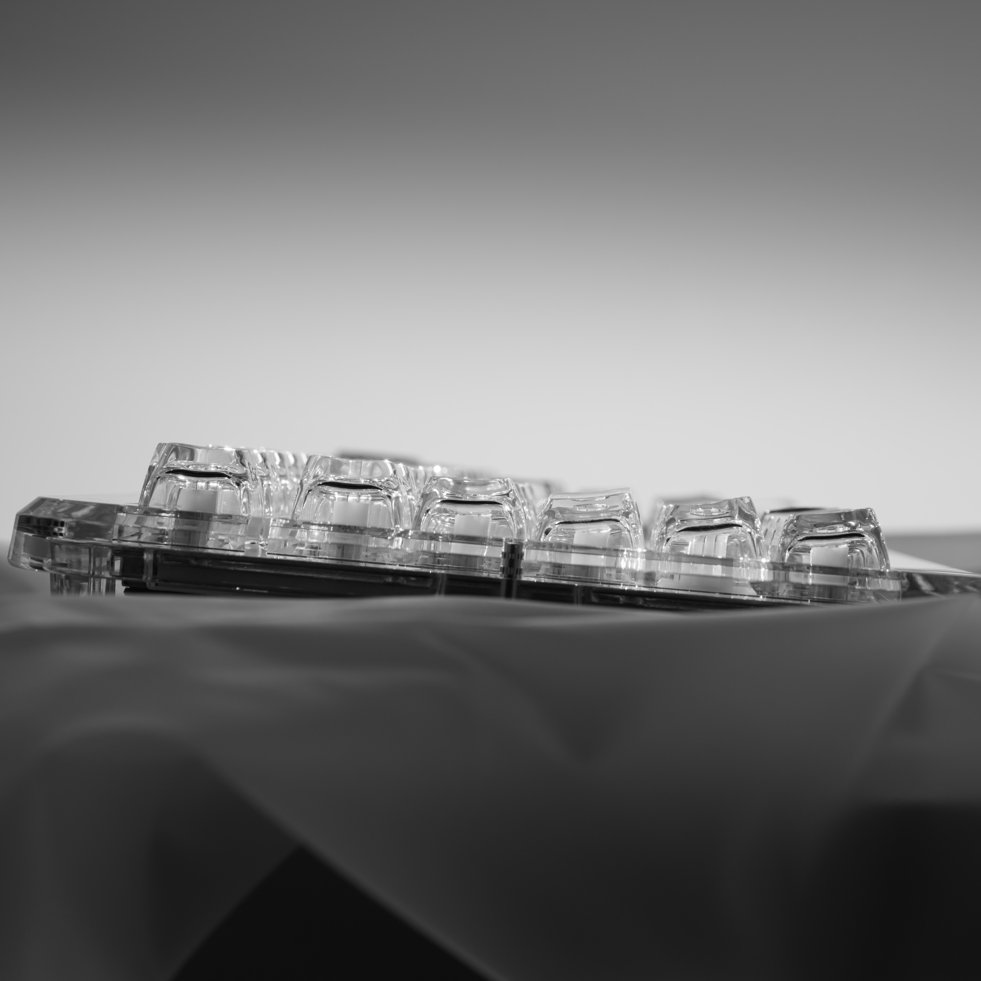XVX Crystal Transparent SA Pro - огляд і ціна Gaming Keyboard No Rgb
